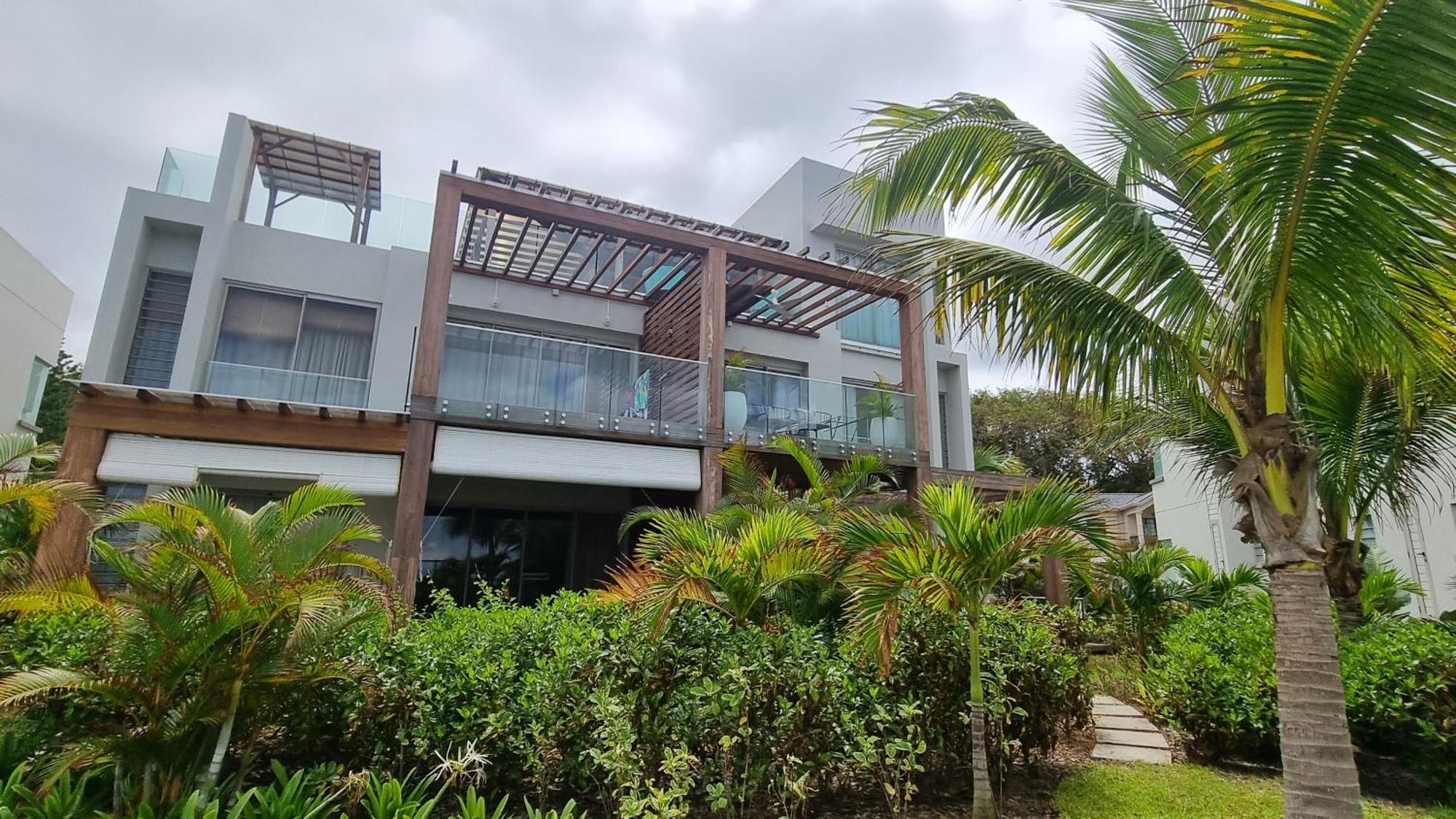 Ocean Point Beach Front Apartment Pointe aux Piments ภายนอก รูปภาพ