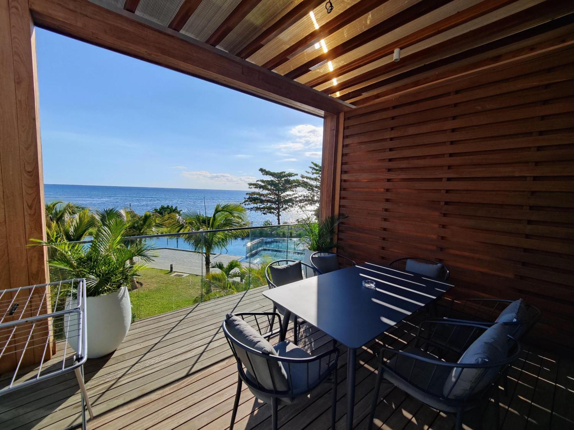 Ocean Point Beach Front Apartment Pointe aux Piments ภายนอก รูปภาพ