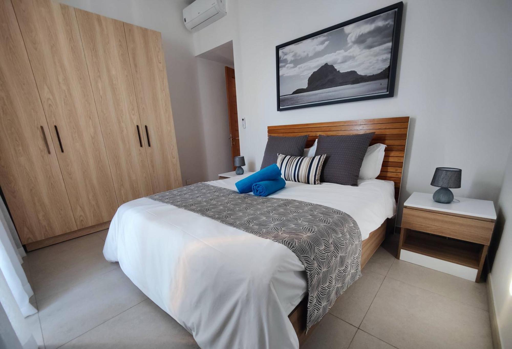 Ocean Point Beach Front Apartment Pointe aux Piments ภายนอก รูปภาพ